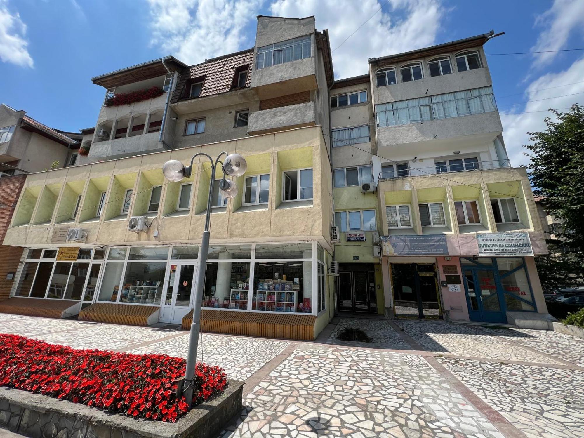 Apartament Centru Римніку-Вилча Екстер'єр фото