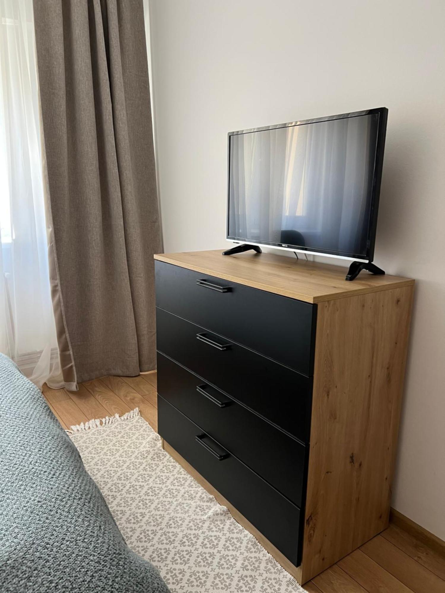 Apartament Centru Римніку-Вилча Екстер'єр фото